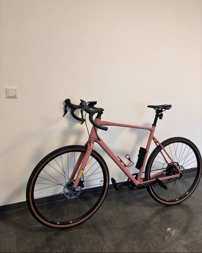 Used CUBE NUROAD, ONE 2025 2025 Road & Gravel, Purple — image 4 of 5