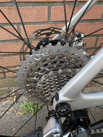 Used Cannondale SuperSix EVO SRAM Red eTap AXS 2021 Road & Gravel, Black — image 9 of 17