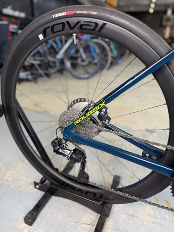 Used Specialized Roubaix Expert 2020 2020 Road & Gravel, Blue — image 12 of 23