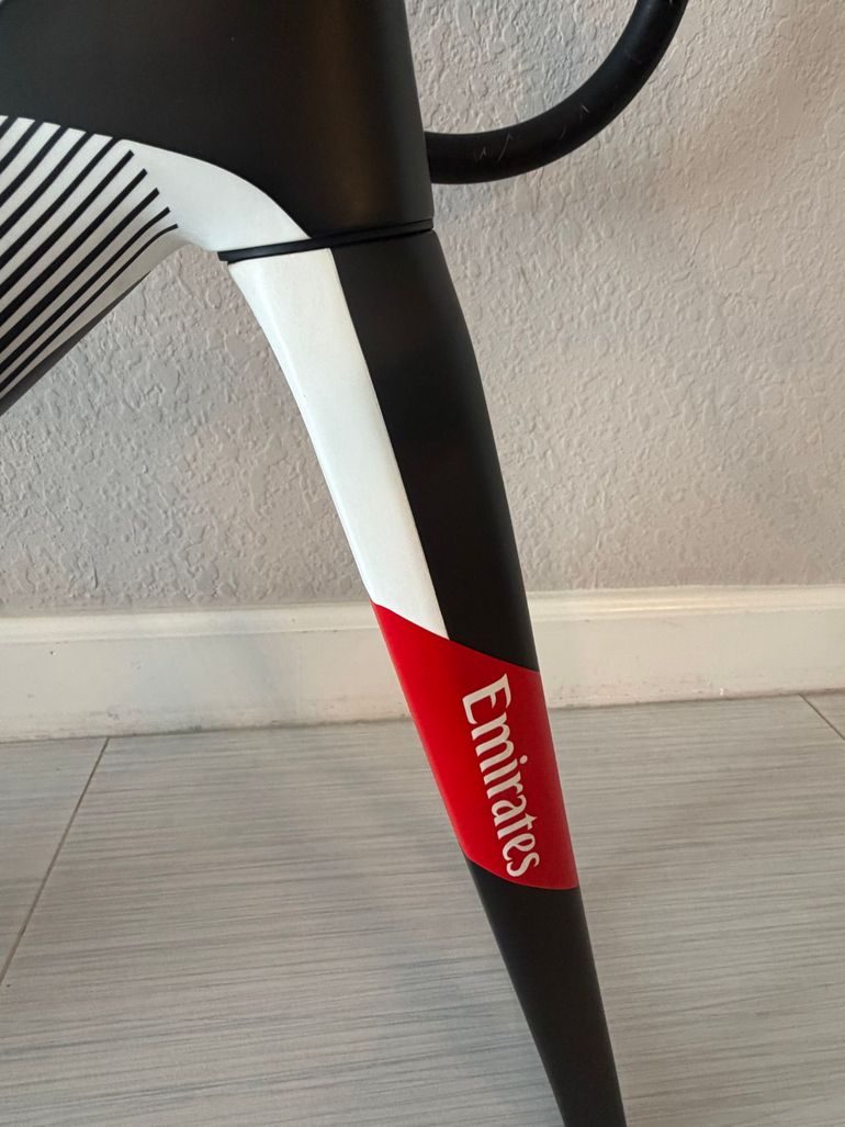Used Colnago V4Rs Disc Dura-Ace Di2 9200 w/Shimano Dura-Ace C50 Wheels 2024 Frameset 2024 Road & Gravel, Black — image 2 of 7