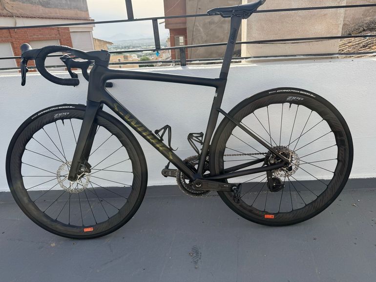 Used Specialized S-Works Tarmac SL8 - Shimano Dura-Ace Di2 2025 2025 Road & Gravel, Black — image 2 of 7