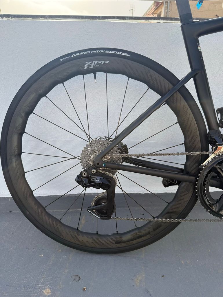 Used Specialized S-Works Tarmac SL8 - Shimano Dura-Ace Di2 2025 2025 Road & Gravel, Black — image 7 of 7