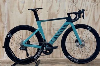 Used Canyon Aeroad CF SLX 7 Di2 2026 2026 Road & Gravel, Green — image 2 of 3