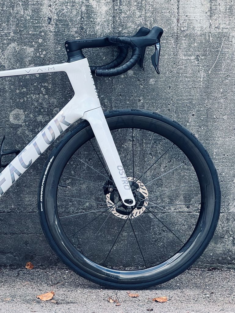 Factor OSTRO VAM - Shimano Dura-Ace 2024 2024 Road & Gravel usato, Bianco — immagine 2 di 10