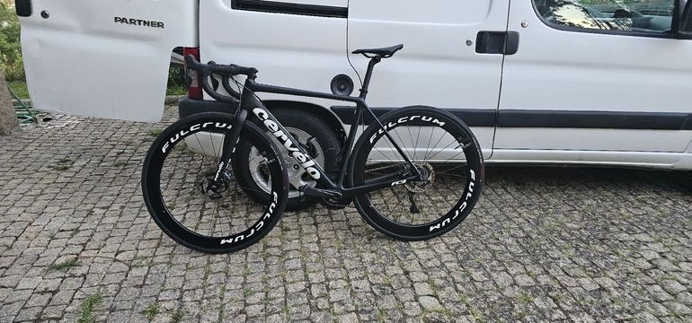 Used Cervélo R3 Ultegra Di2 Disc 2019 2019 Road & Gravel, Black — image 3 of 7