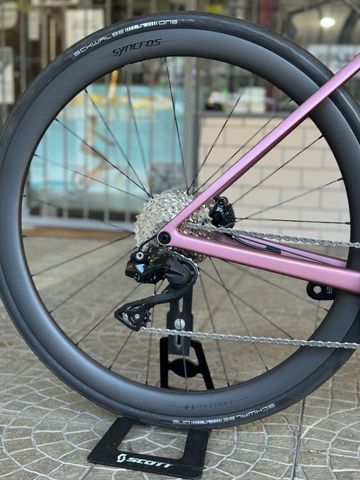 Gebrauchtes Scott Addict RC 30 2025 2025 Road & Gravel, Violett — Bild 3 von 11