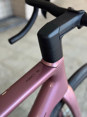 Gebrauchtes Scott Addict RC 30 2025 2025 Road & Gravel, Violett — Bild 8 von 11