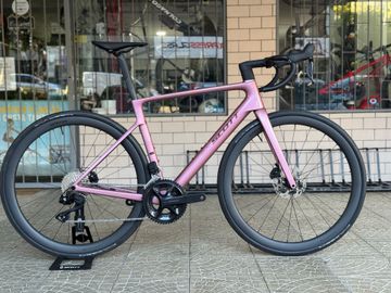 Used Scott Addict RC 30 2025 2025 Road & Gravel