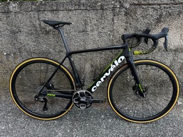 Tweedehands Cervélo R5 Dura Ace Di2 Disc 2019 2019 Road & Gravel