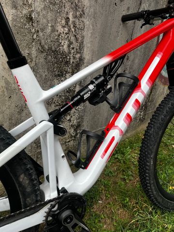 Used BMC Fourstroke 01 LTD 2023 Mountainbike, Red, 29 — image 10 of 18