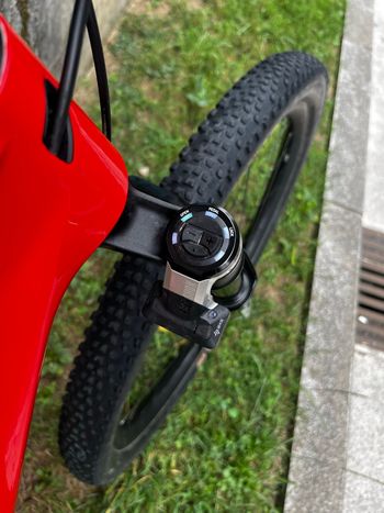 Used BMC Fourstroke 01 LTD 2023 Mountainbike, Red, 29 — image 3 of 18