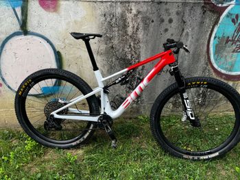 Used BMC Fourstroke 01 LTD 2023 Mountainbike, Red, 29 — image 1 of 18