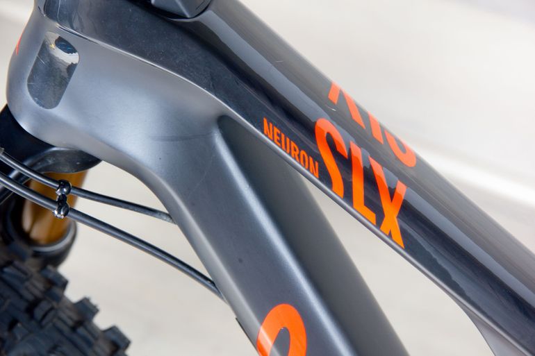 Used Canyon Neuron CF SLX 2021 Mountainbike, Black — image 16 of 18
