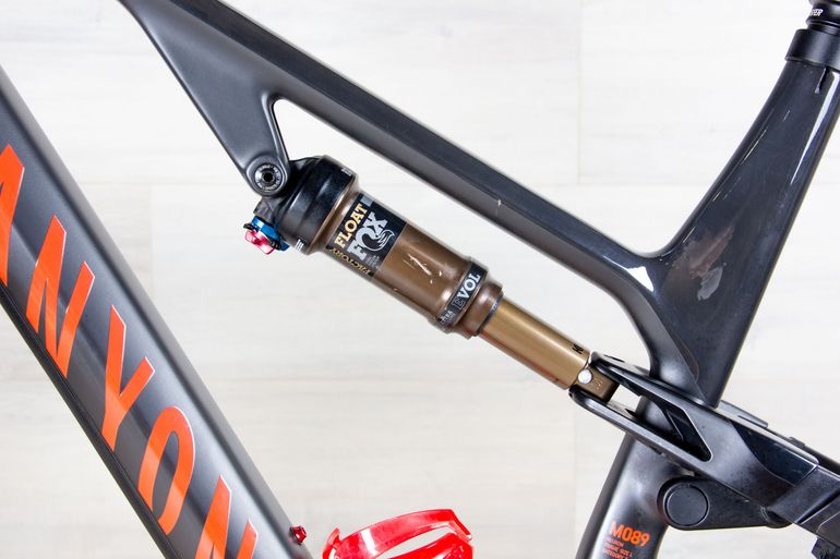 Used Canyon Neuron CF SLX 2021 Mountainbike, Black — image 14 of 18
