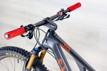Used Canyon Neuron CF SLX 2021 Mountainbike, Black — image 15 of 18