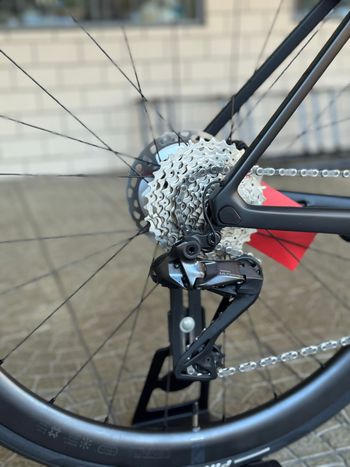 Used Colnago V4Rs Disc Ultegra Di2 8100 w/Fulcrum Racing Wind 400 Wheels 2023 2023 Road & Gravel, Black — image 5 of 11