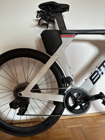 Used BMC Timemachine 01 DISC TWO 2023 2023 Road & Gravel, White — image 8 of 10