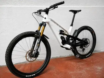 Canyon Spectral CF LTD 2024 2024 MTB d'occasion