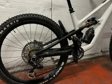Używany Canyon Spectral CF LTD 2024 2024 Mountainbike — zdjęcie 2 z 6