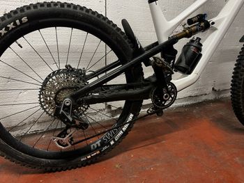 Brugt Canyon Spectral CF LTD 2024 2024 Mountainbike — billede 5 af 7