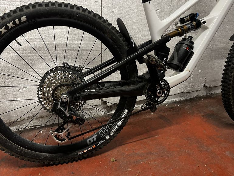 Brugt Canyon Spectral CF LTD 2024 2024 Mountainbike — billede 5 af 7