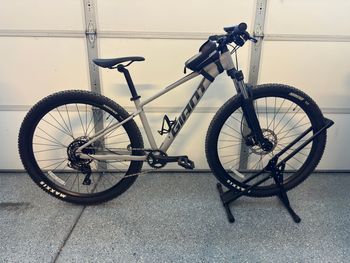 Used Giant Talon 2 2021 2021 MTB