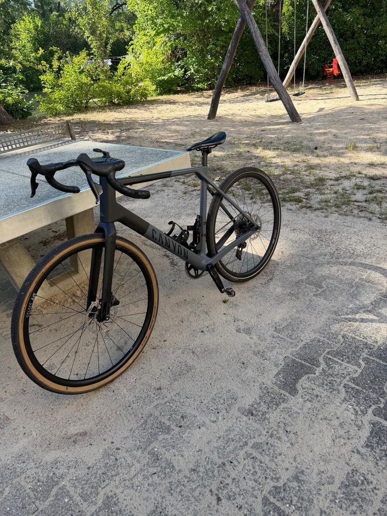 Käytetty Canyon Grail CF SL 8 2024 2024 Road & Gravel — kuva 4 / 10