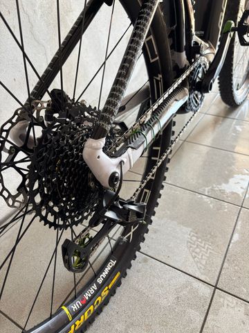 Used Mondraker LEVEL R 2022 2022 Mountainbike, Black, 29 — image 3 of 8