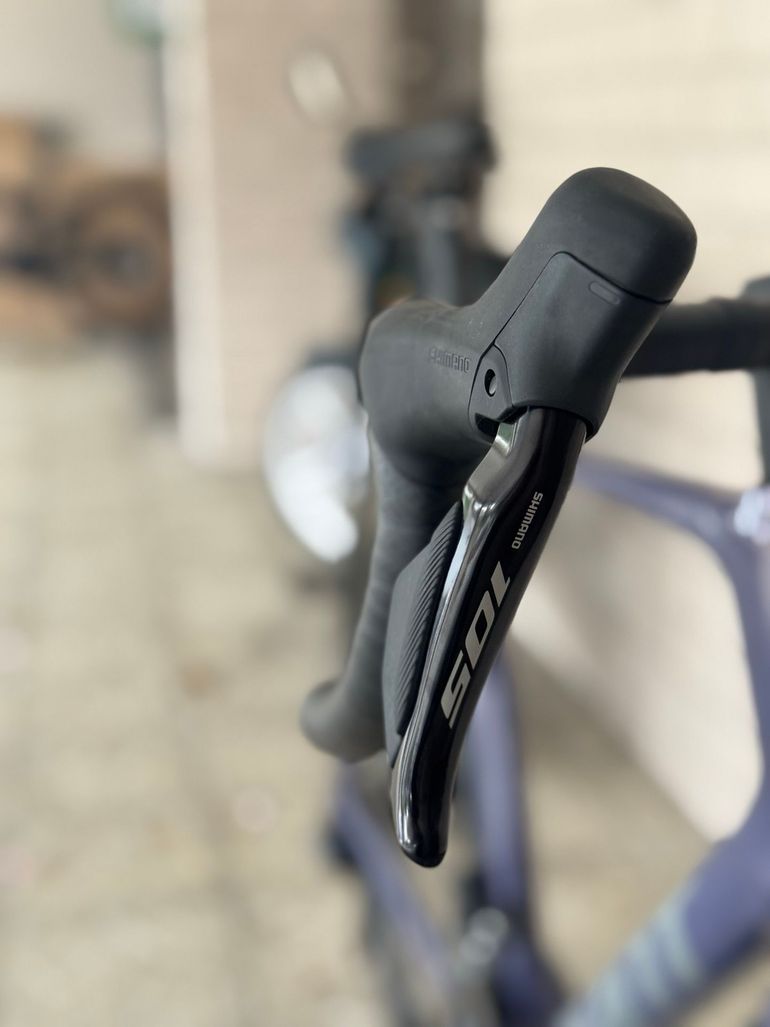 Giant Defy Advanced 0 2026 2026 Road & Gravel usato, Viola — immagine 3 di 13