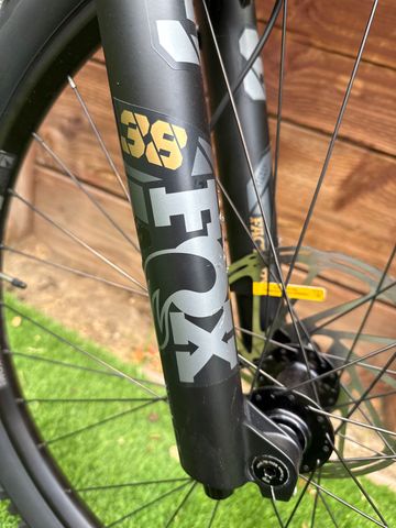 Used Cannondale Jekyll 1 2022 2022 Mountainbike, Light Gray, 29 — image 6 of 8
