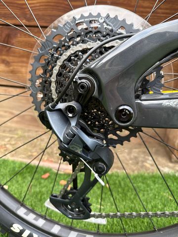 Used Cannondale Jekyll 1 2022 2022 Mountainbike, Light Gray, 29 — image 3 of 8