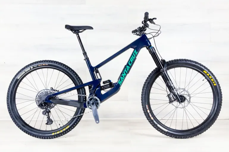 Used Santa Cruz Megatower C 2022 Mountainbike, Black — image 1 of 19