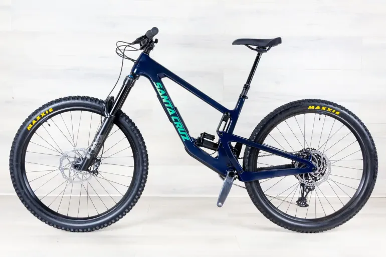 Used Santa Cruz Megatower C 2022 Mountainbike, Black — image 2 of 19