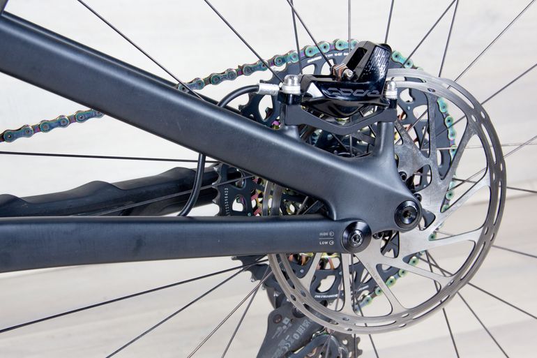Used Specialized S-Works Stumpjumper EVO 2022 Mountainbike, Black — image 13 of 17