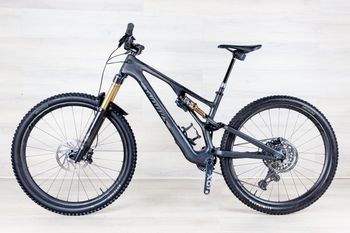 Used Specialized S-Works Stumpjumper EVO 2022 Mountainbike, Black — image 2 of 17