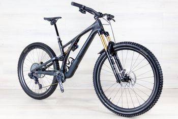 Used Specialized S-Works Stumpjumper EVO 2022 Mountainbike, Black — image 5 of 17