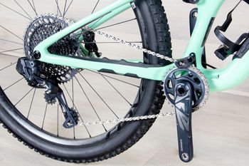 Used Specialized Stumpjumper Pro 2023 Mountainbike, Green — image 7 of 18