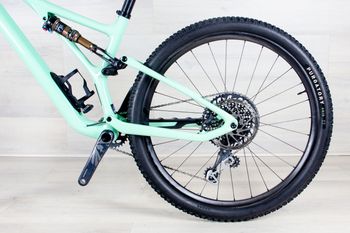 Used Specialized Stumpjumper Pro 2023 Mountainbike, Green — image 12 of 18