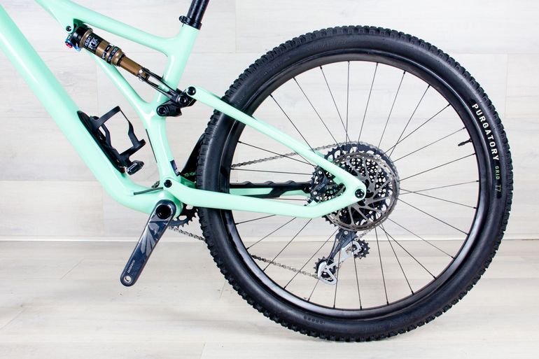 Used Specialized Stumpjumper Pro 2023 Mountainbike, Green — image 12 of 18