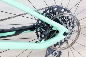 Used Specialized Stumpjumper Pro 2023 Mountainbike, Green — image 13 of 18