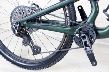 Used Specialized Stumpjumper 15 Pro 2025 Mountainbike, Green — image 7 of 18