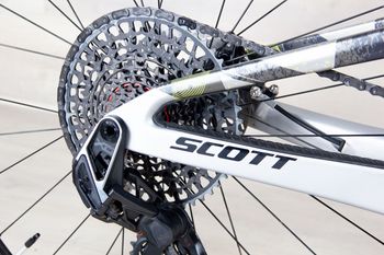 Used Scott Spark RC World Cup 2025 Mountainbike, Light Gray — image 8 of 16