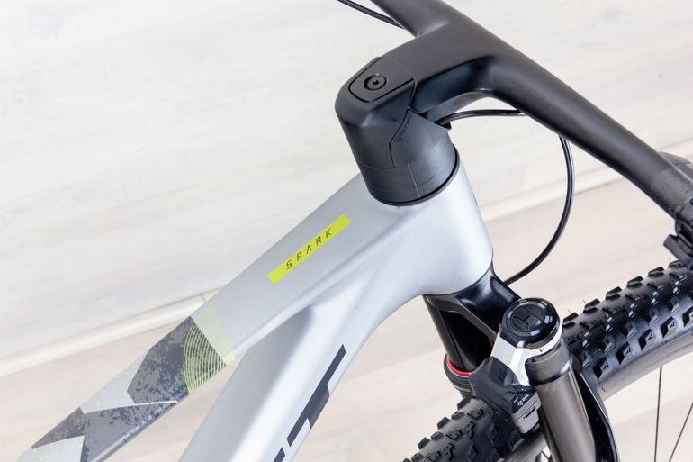 Used Scott Spark RC World Cup 2025 Mountainbike, Light Gray — image 9 of 16