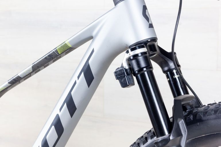 Used Scott Spark RC World Cup 2025 Mountainbike, Light Gray — image 10 of 16