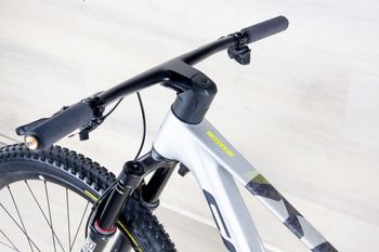 Used Scott Spark RC World Cup 2025 Mountainbike, Light Gray — image 15 of 16