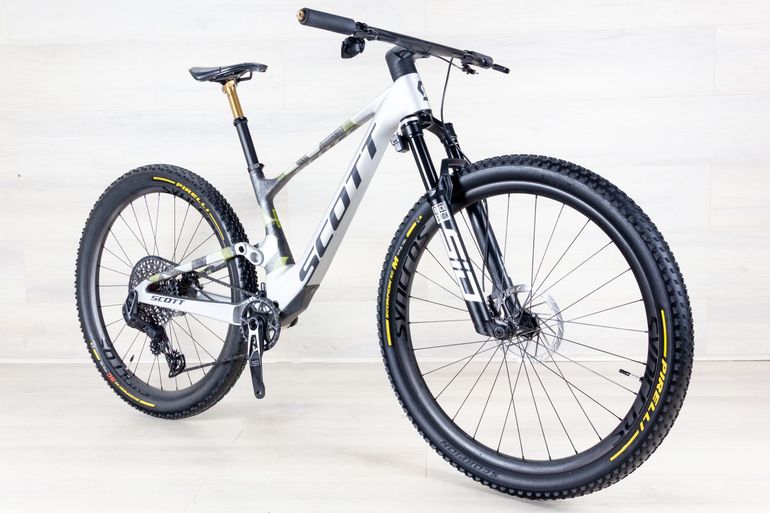 Used Scott Spark RC World Cup 2025 Mountainbike, Light Gray — image 5 of 16