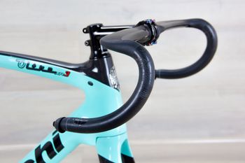 Used Bianchi Oltre XR2 Frameset 2021 Road & Gravel, Blue — image 9 of 14