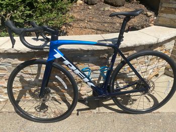 Used Trek Émonda SL 5 2023 2023 Road & Gravel, Blue — image 2 of 6
