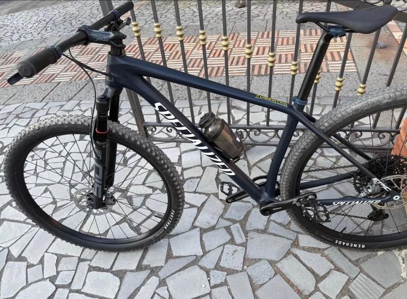 Used Specialized Epic Hardtail Comp 2024 2024 Mountainbike, Blue, 29 — image 1 of 5