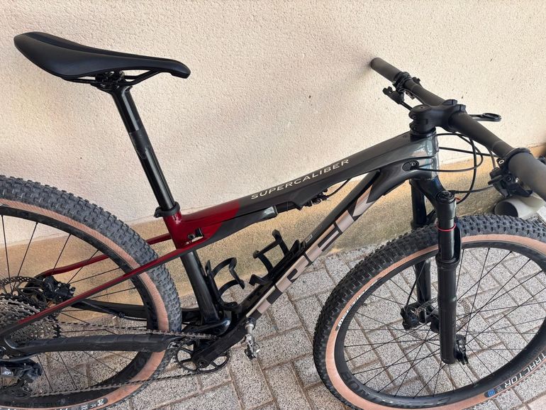 Trek Supercaliber 9.7 2022 2022 Mountainbike d'occasion — image 6 sur 6